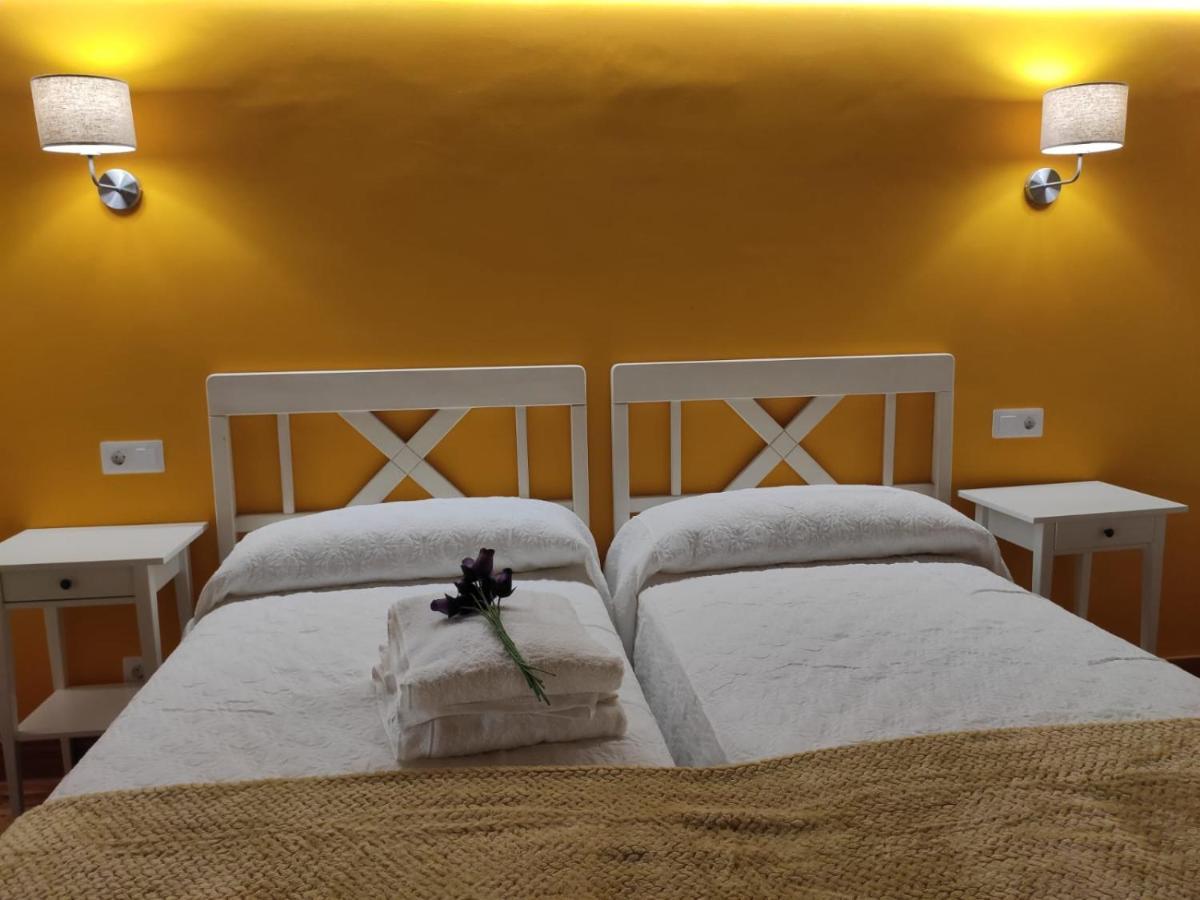 Casa Rural Sierra Del Solorio Iruecha エクステリア 写真
